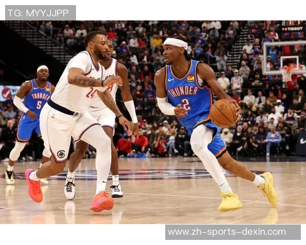 雷霆与快船第五场激战回顾球员表现与战术分析全景呈现